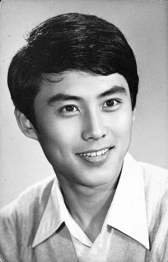 长了一张风流帅气的脸，情史却很干净，娱乐圈这8位男星太稀缺了