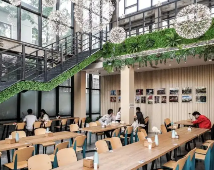 这所大学“真豪横”，设有37个食堂和5个地铁站，是上学还是享受