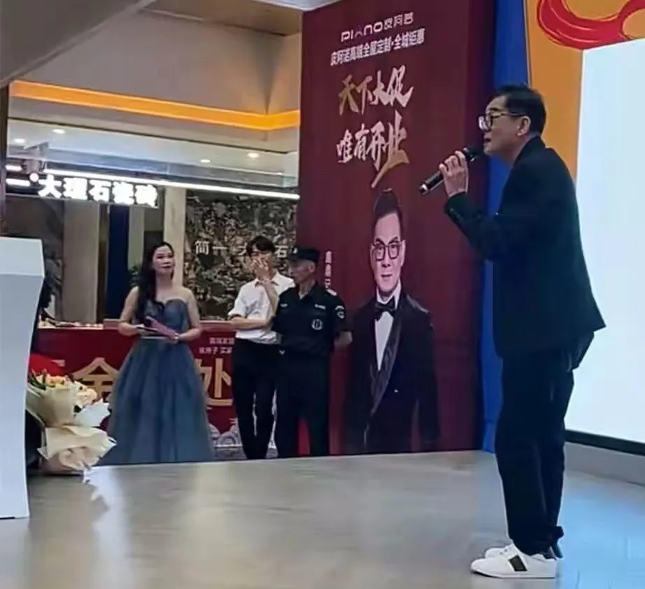 过气明星生存状态:有人儿子患重病,有人蜗居县城,有人自毁名声
