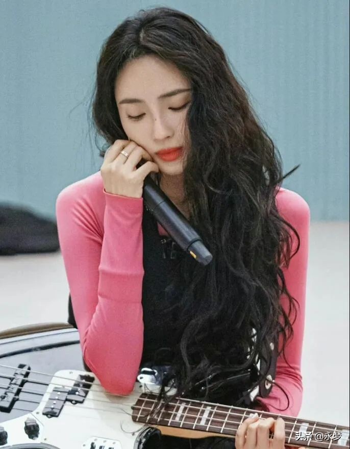 女明星的“海藻般长发”长啥样