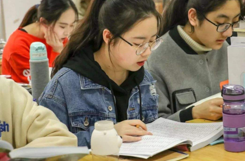 郑州一所专科院校，学生有机会签约国企，被称为专科界“小清华”