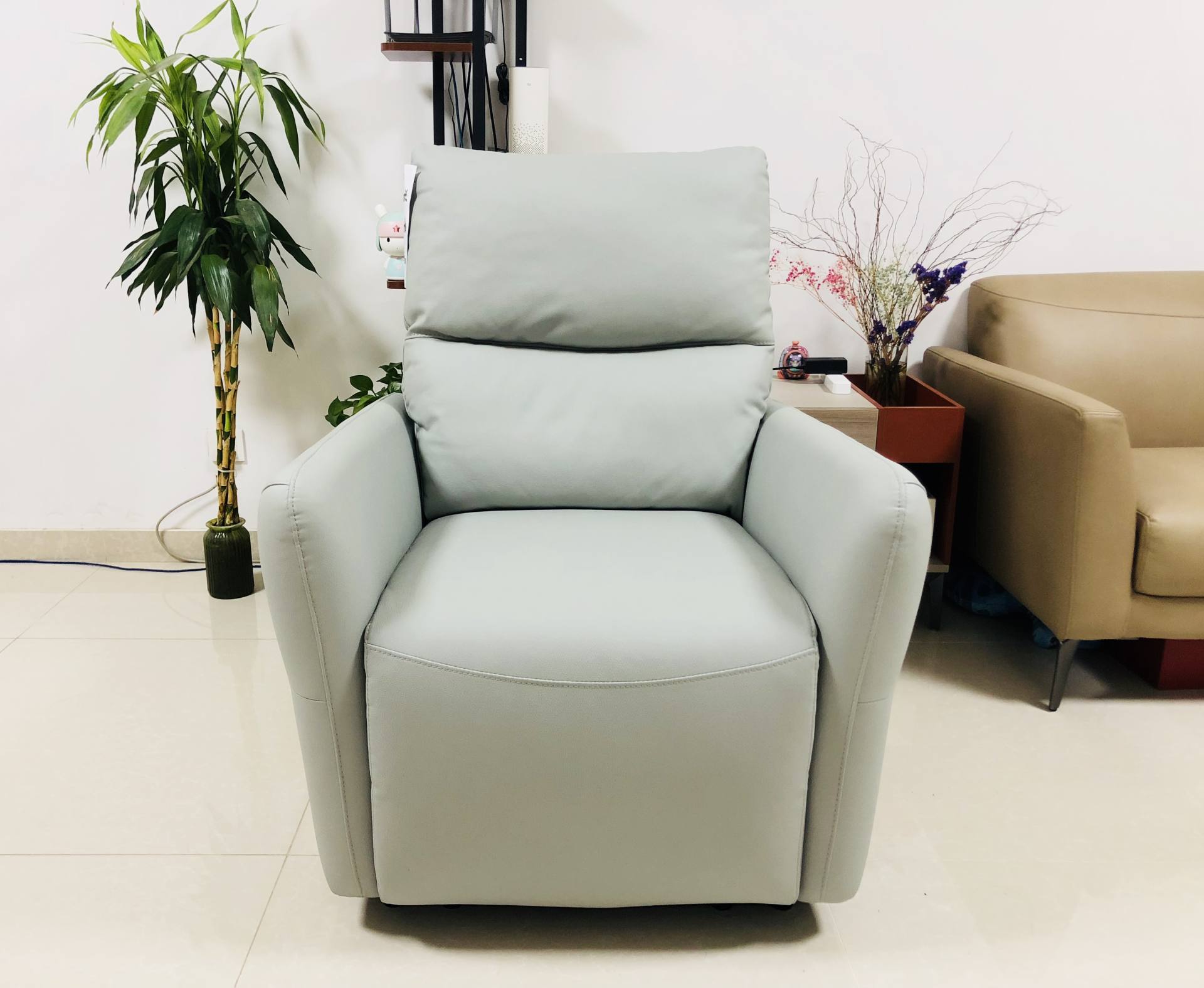 居家好物分享，比床還舒服的8H COZY智能按摩沙發
