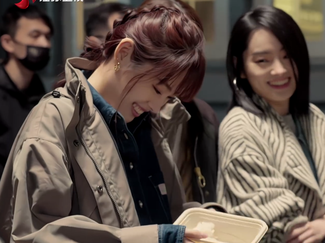 冰清玉洁4胞胎一年学费200万，人美又爱吃，谢霆锋：艺人要少吃饭