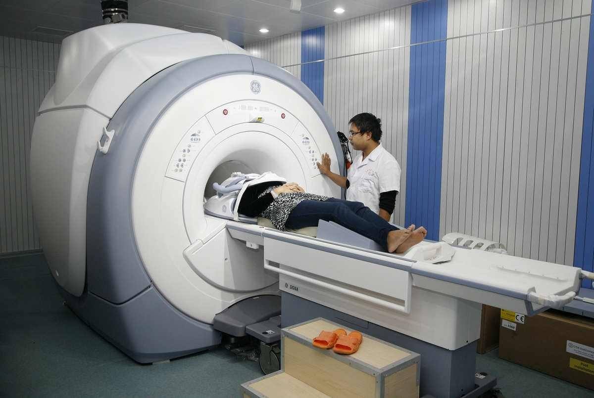 化疗一定会掉发？少吃能饿死癌细胞？癌症治疗有哪些常见误区？