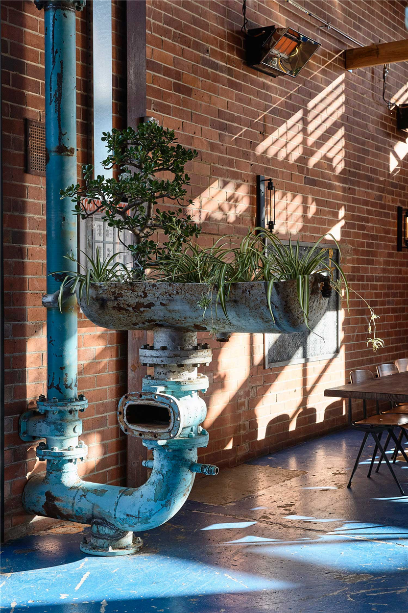 工业旅游魅力显现，旧锅炉房变身精酿啤酒馆