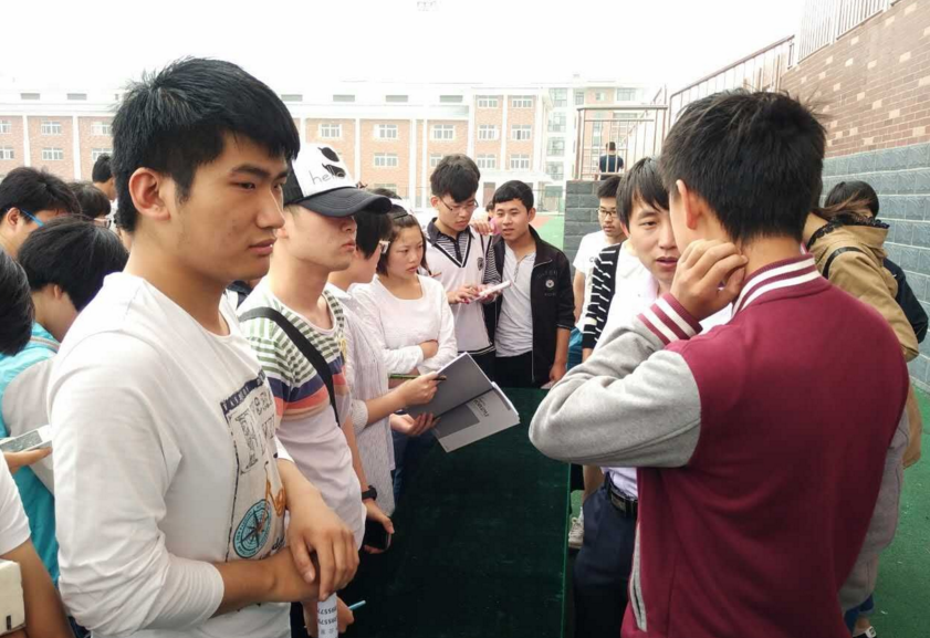 未来10年男生吃香的专业，不仅就业前景好，薪资待遇也很可观