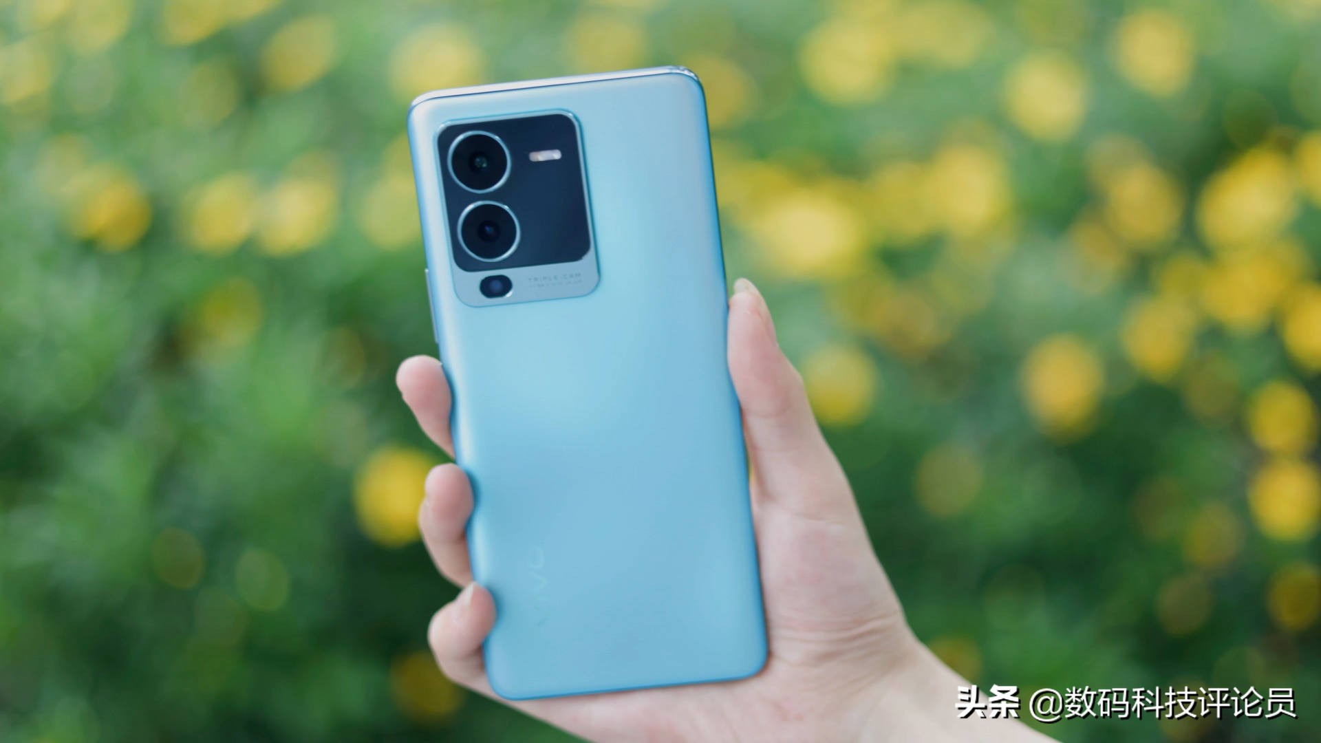 vivo S15 Pro体验：E5屏+天玑8100性能三件套，线下机也开始卷了？