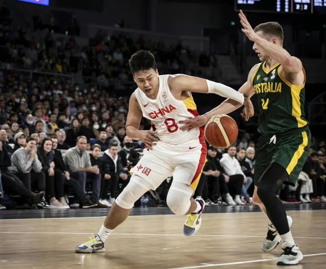 nba比分为什么结局会变(苏群发文揭露男篮惨败真因，后卫对抗普遍不足，弃高诗岩吃了大亏)