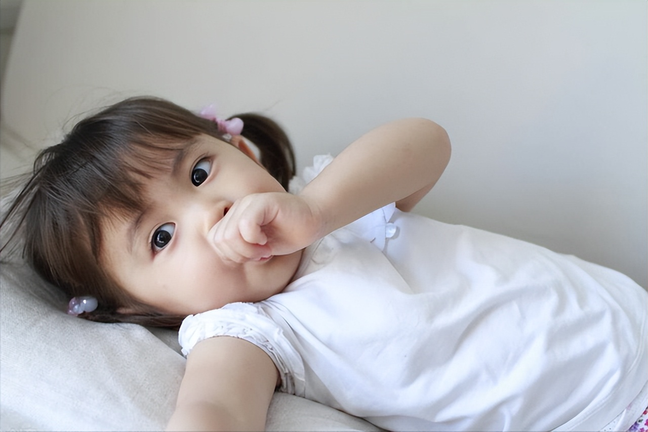 孩子有以下征兆，青春期后可能越长越丑，希望你家孩子没有中招