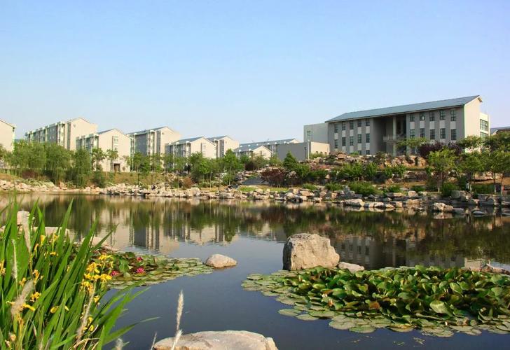 山东财经大学：曾经是部属高校，如今招生量挺大值得考生报考吗？