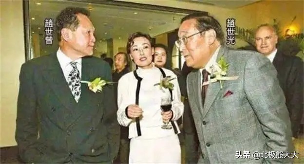 容忍丈夫出轨，用44年的卑微隐忍换来百亿遗产，何莉莉真是不简单