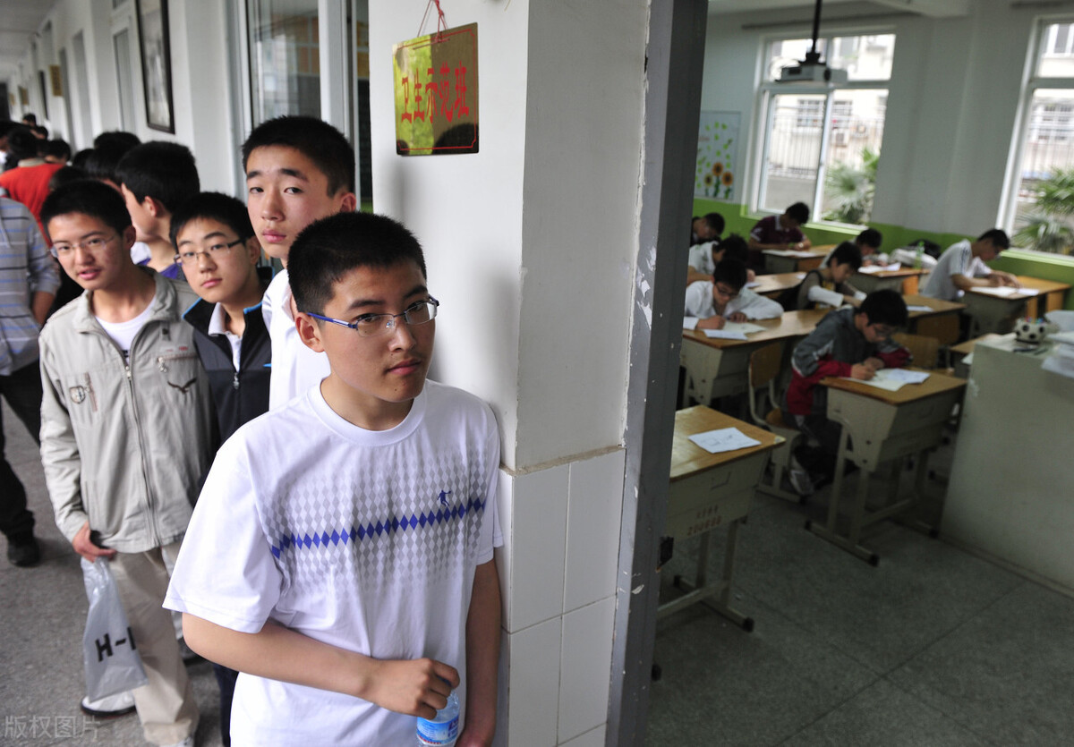 应届生，上岸一个生源不是很好的学校教书，会影响前途吗？