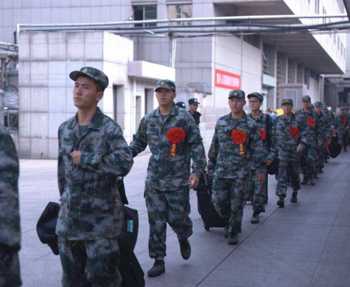 2022参军政策出现新调整，“政审”要求增加，学生需提前自检
