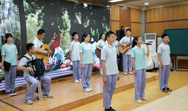 山东高中排名发布，山大附中排名第一，历城二中荣获“榜眼”