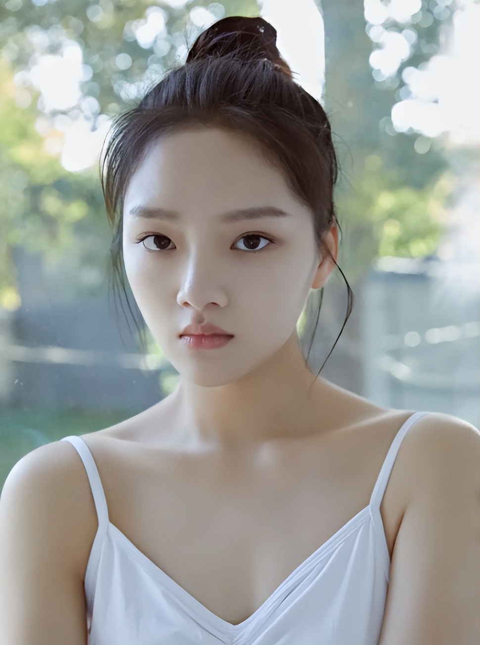 有人资源顶天，有人演技炸裂，95后小花竞争激烈，谁能突出重围？