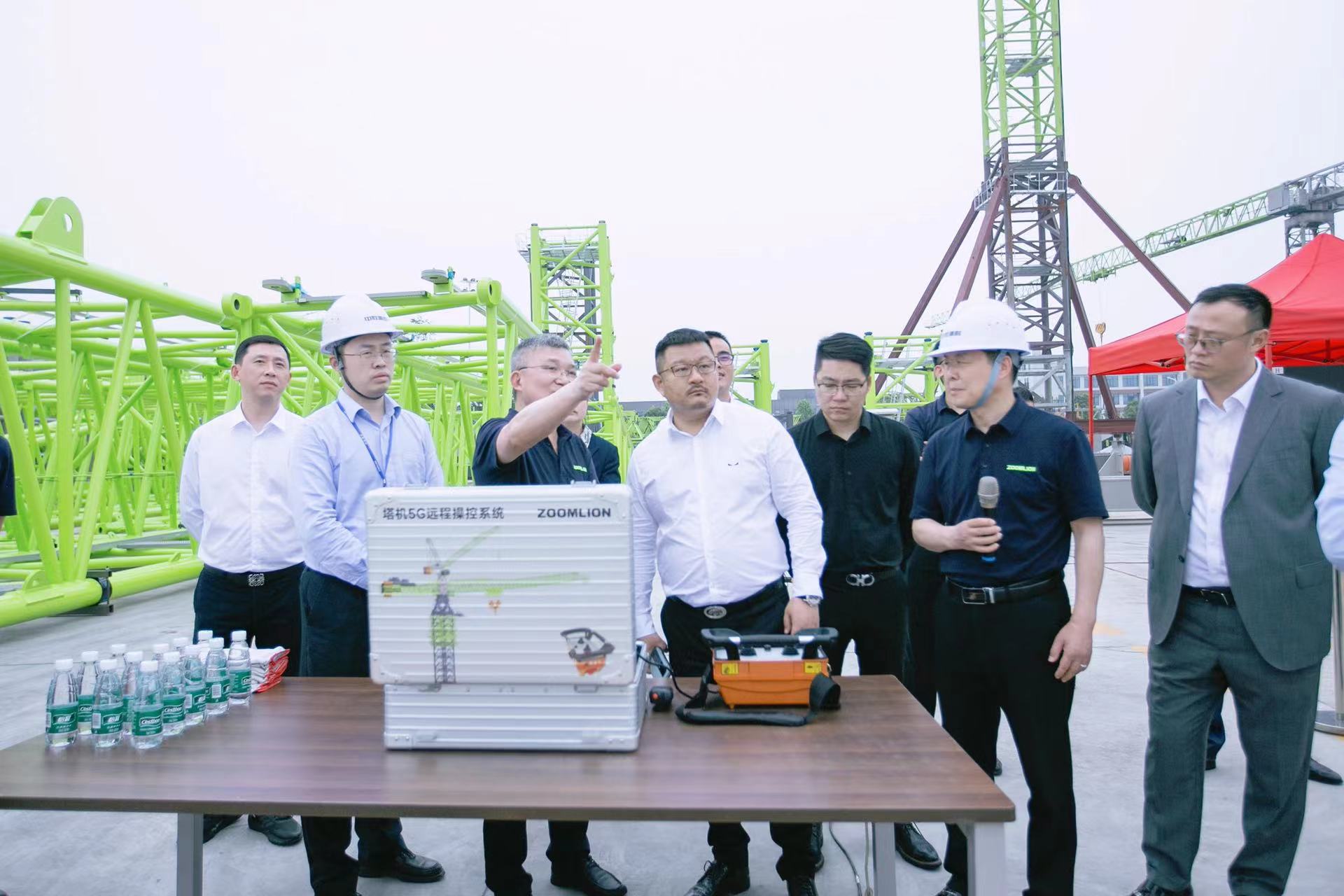 100000000+！南宫·NG28重科R代塔机再次签下大订单