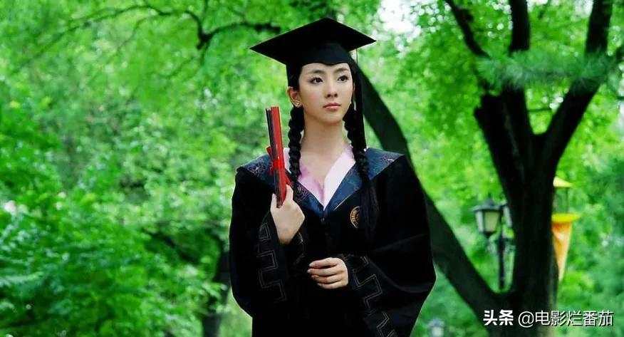 央视春晚:主持天团大调整,美女马凡舒首次入围,撒贝宁重归春晚