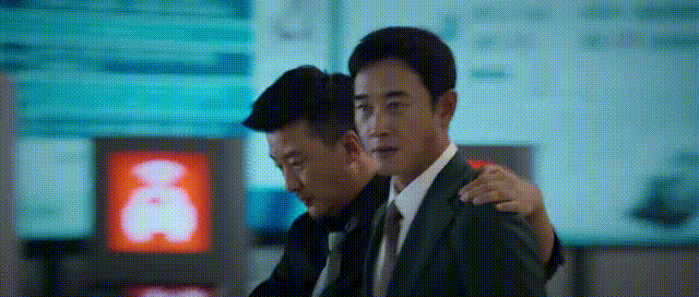 《庭外》首播：夏雨稳健，罗晋入戏，万茜惊艳，悬疑剧该出王炸了