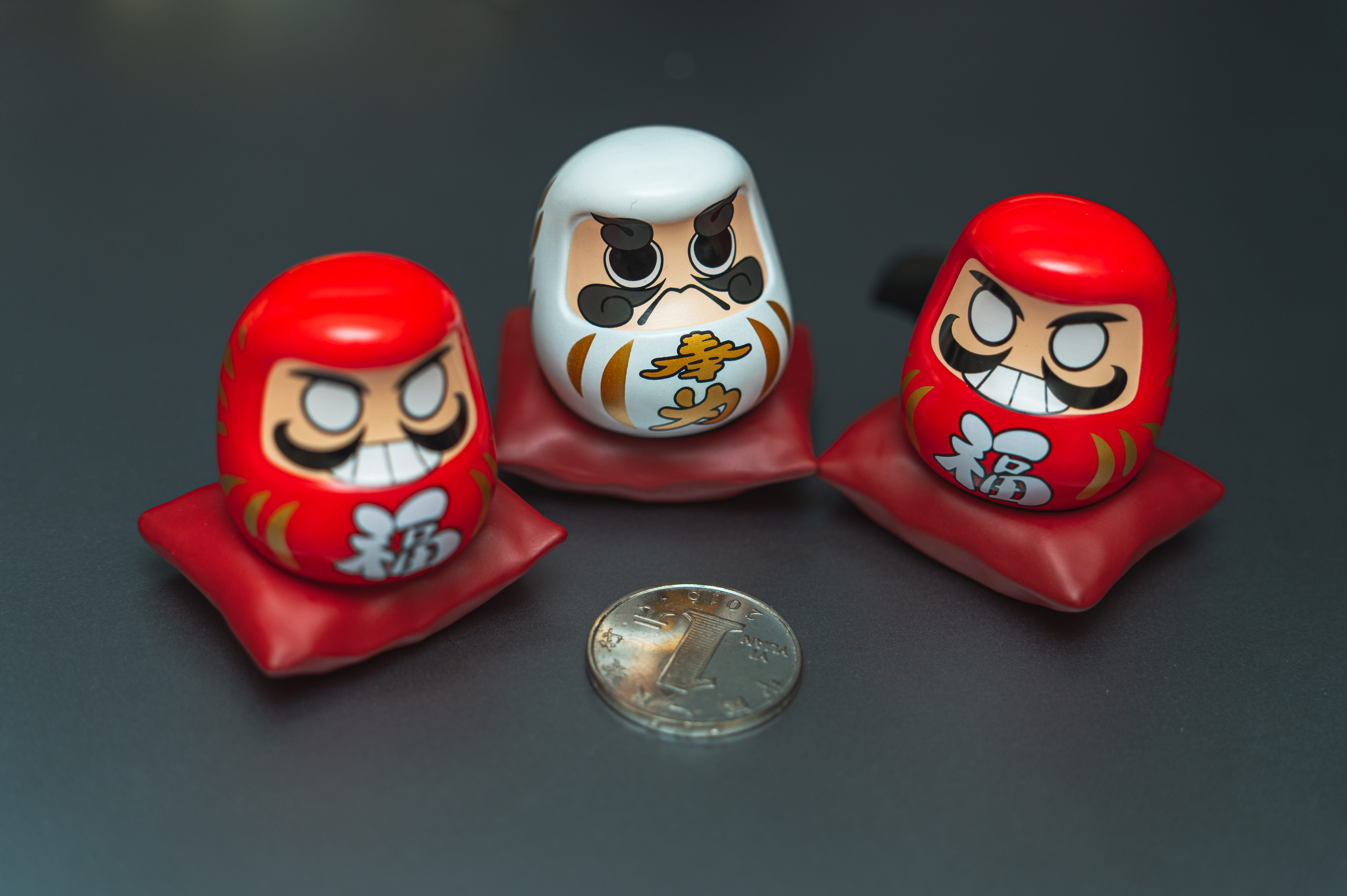奥迪双钻 我的伙伴——4 元一个的达摩盲盒还有点意思