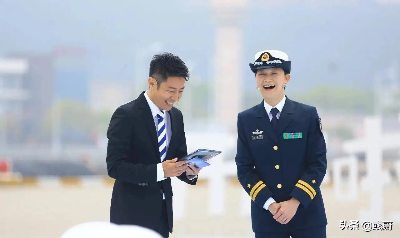 ���桪��1�Һ�ĸ+5�Ҵ���+1��1����������һ������������ĸ����