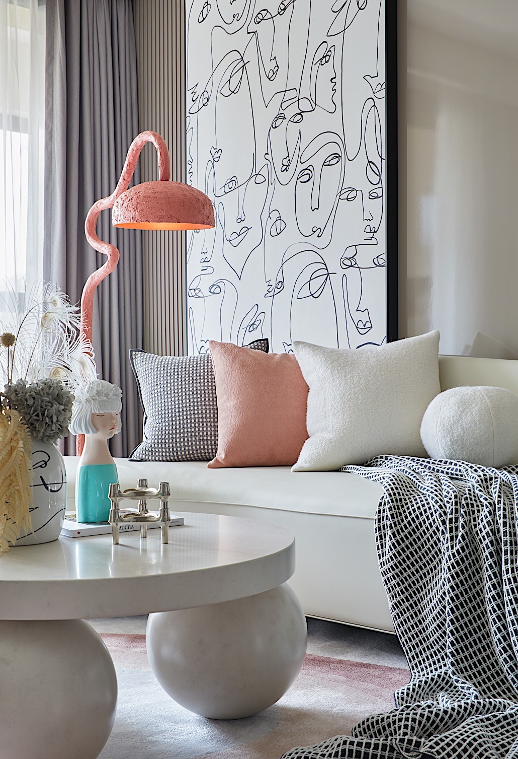 110㎡简约风三居室设计,轻奢雅致的空间给人眼前一亮的感觉