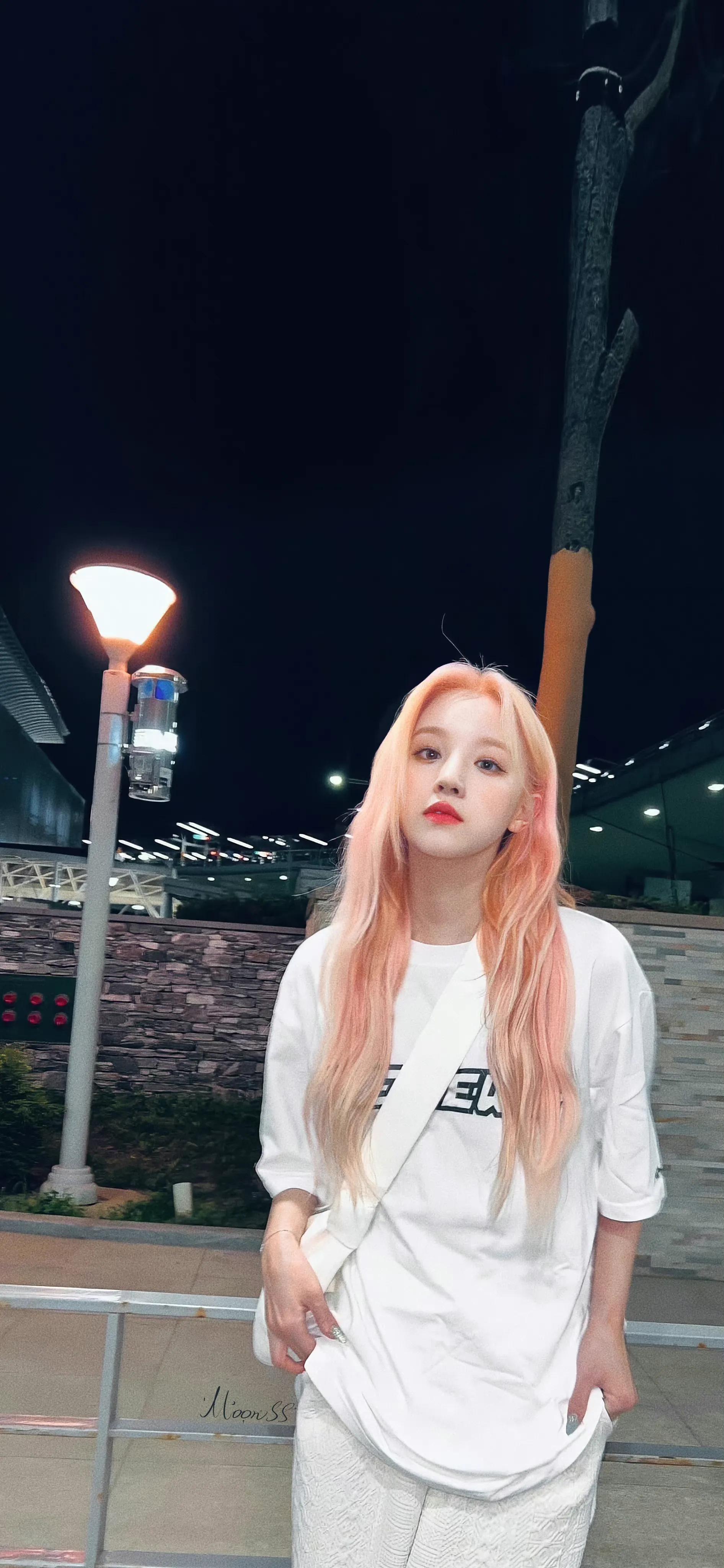 宋雨琦美图 湿发也好美 什么风格都能驾驭，跳舞妖精好会扭