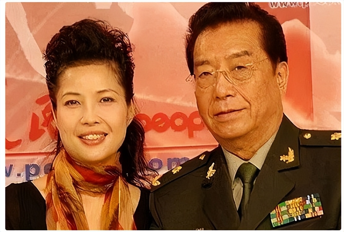 李双江长子李贺：弟弟李天一入狱后，他不计前嫌照顾父亲和继母