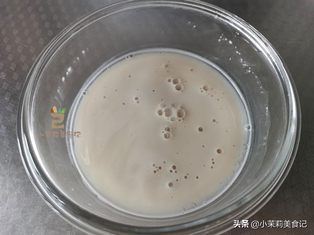 冬天发面，记住别直接和面，2个技巧帮你“加速”，20分钟发满盆