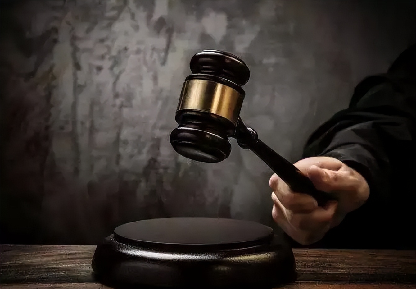 2018年“中科院学生谢雕遇害案”遭高中同学捅死原因及动机