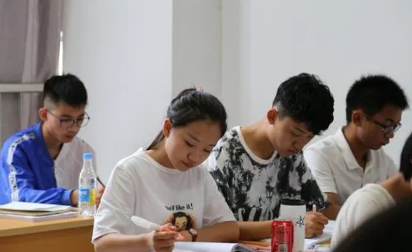 又一高考“捷径”受限，教育部门出手了，艺考生高考更难了