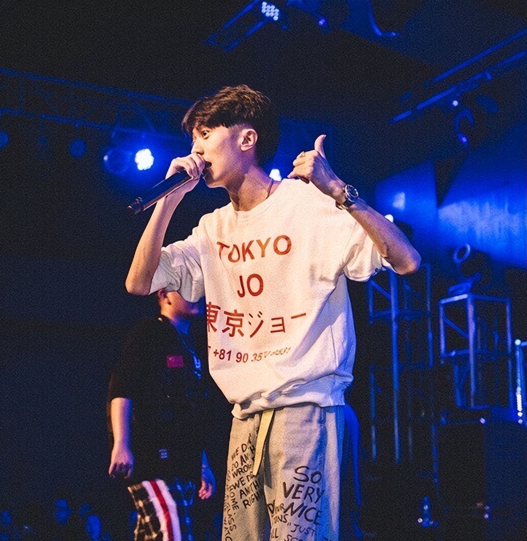 姜云升惨遭圈内Rapper怒喷！700门票是说唱圈的耻辱？