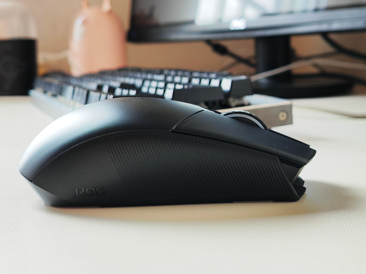 ROG 影刃2无线版简评：双模、轻量化 全能型无线电竞鼠标