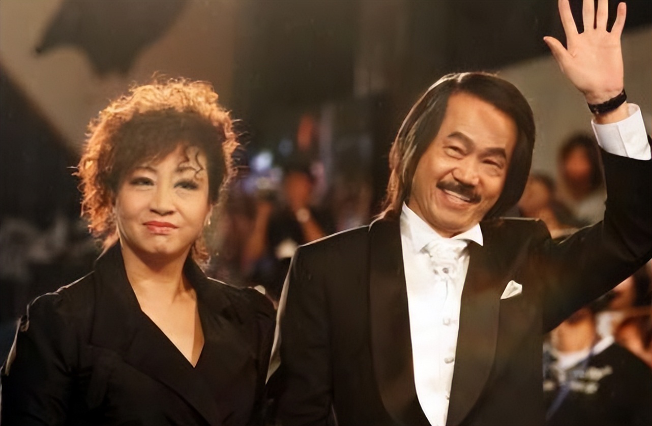 “包租婆”元秋：星爷唯一不敢骂的人，连洪金宝成龙都要礼让三分