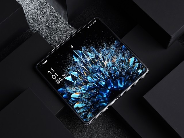 “全球折痕最轻微的屏幕”OPPO Find N是如何做到的？