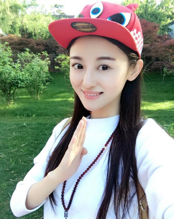 最惨女星徐婷：6个姐妹1个弟弟，25岁患癌离世，仍被家人蹭热度