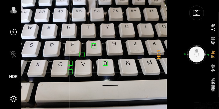 系统升级会“负优化”拍照？我们测了两台手机