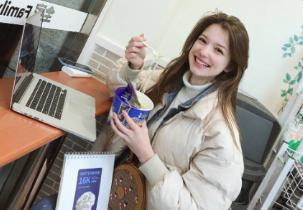 浙大多国混血美女校花火了，有才又有颜，网友：只可惜结婚了