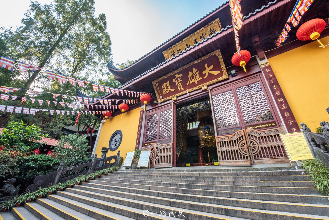 杭州周边旅游景点攻略，这三个地方公交车直达，一天时间可以走完