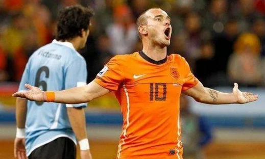 2010世界杯荷兰对西班牙(新王加冕——简述南非世界杯决赛西班牙VS荷兰)
