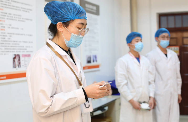 临床、中医和护理专业，作为医学三大领域，过来人告诉你该怎么选