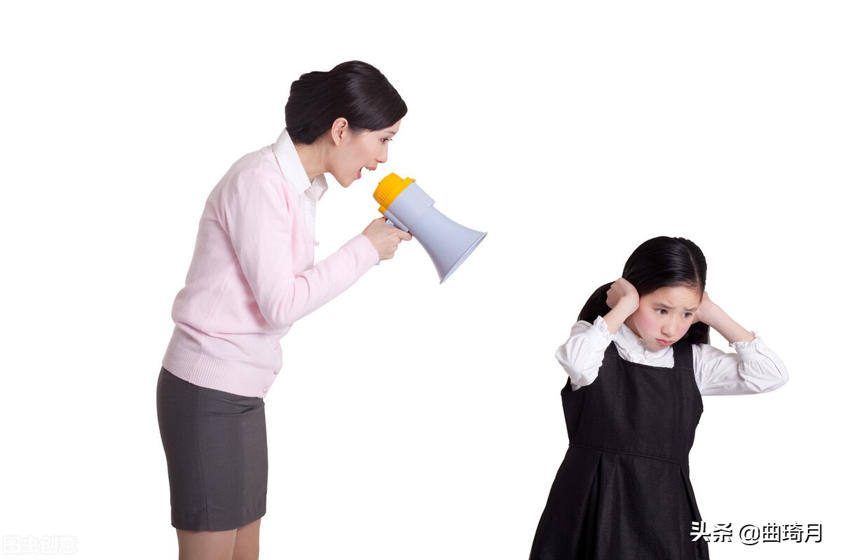 四年级的女儿，期中考试考了78分，我真心地表扬了她