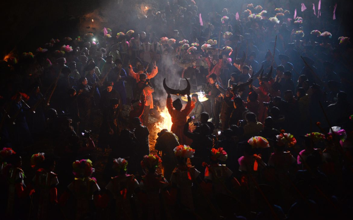 2017年,湖南22岁妙龄少女婚礼上失踪,找到时新郎被吓昏,这是为何?