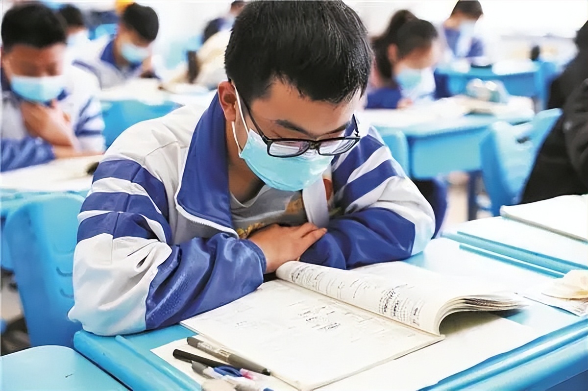 高三二模总分443分，高考有望达二本线吗？