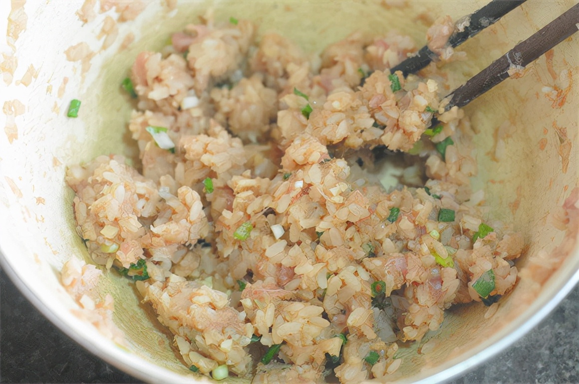 糯米最过瘾的吃法，不做丸子、不捏饭团，软嫩咸鲜，比糍粑健康