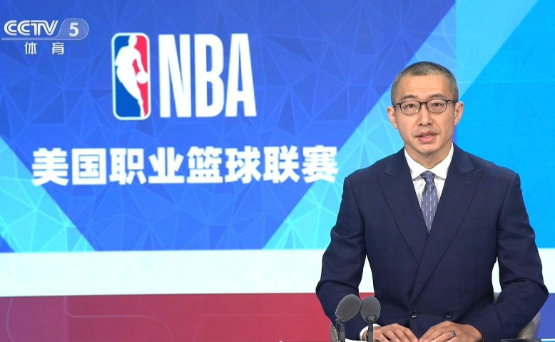 cctv5NBA录像回放(3次大反转，NBA终于回来了！CCTV5直播，球迷泪目，央视名嘴点赞)