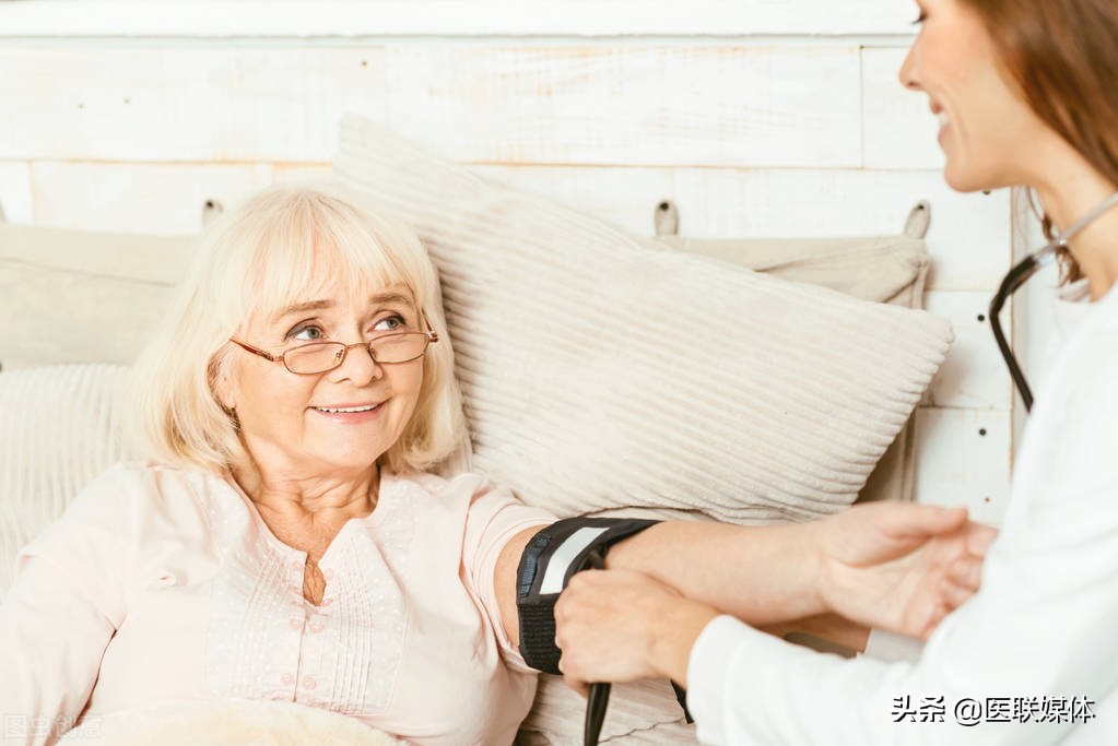 高血压病人不能吃鸡蛋，是真的吗？这5类食物可适量吃些