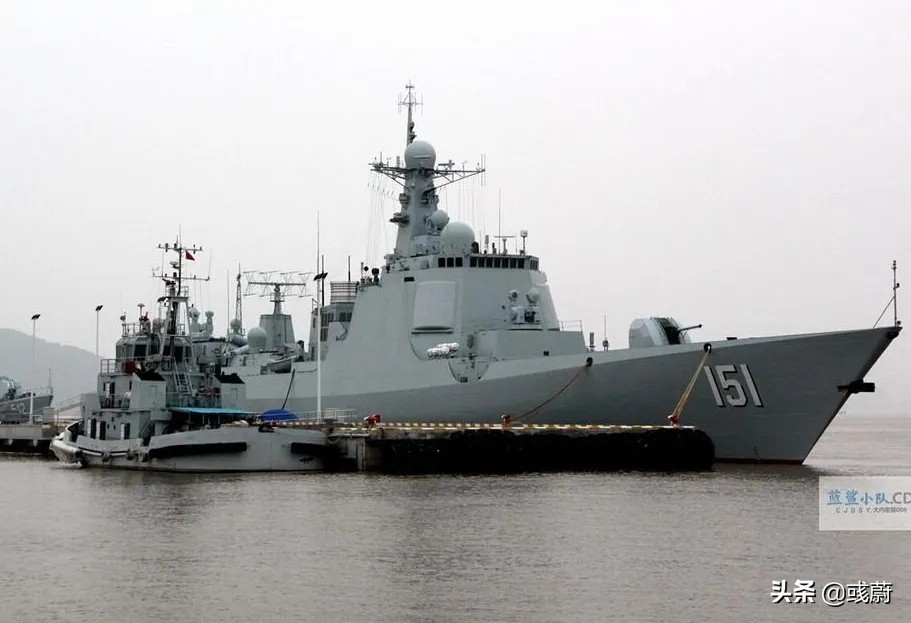 ���桪��1�Һ�ĸ+5�Ҵ���+1��1����������һ������������ĸ����