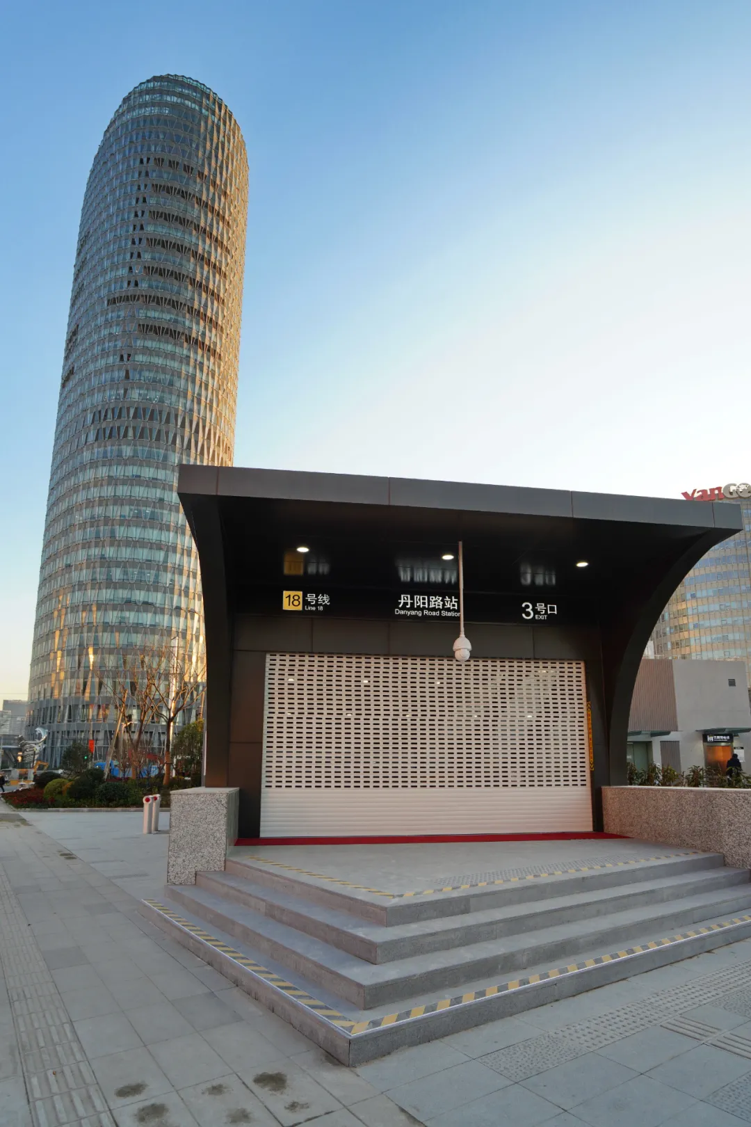 “最美车站”现身，2022上海网红打卡圣地，乘着地铁去旅行...