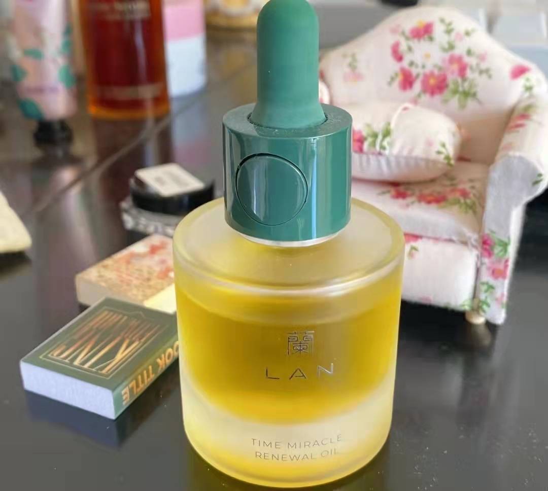 油皮可以“用油护肤”吗？分享4款舒适清爽的护肤油，值得推荐