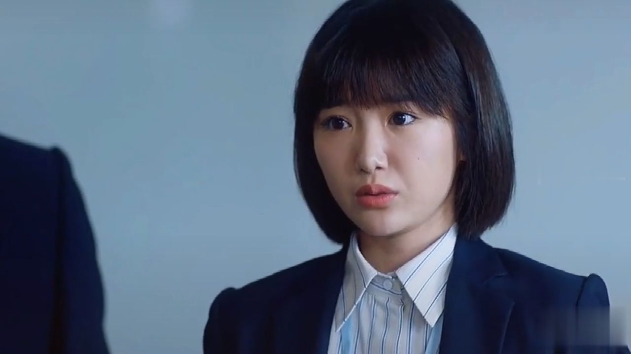 古装VS现代堪称“换头”！多演点古装戏吧，我能磕一辈子